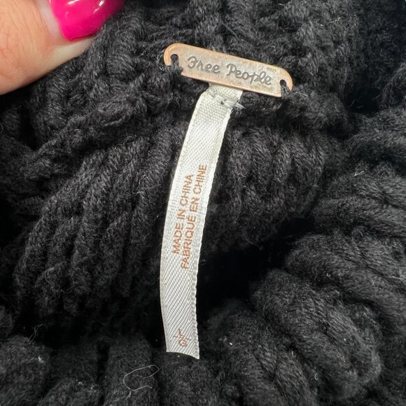 Free People My Only Sunshine Chunky Knit Oversized Mock Neck Sweater Black Sz L - Picture 5 of 8